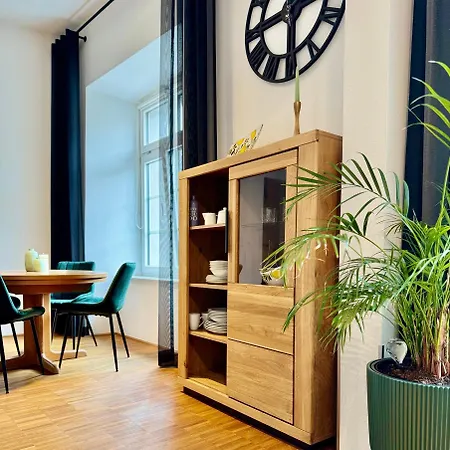 Boutique Limonia - Historic Heart Of Appartamento